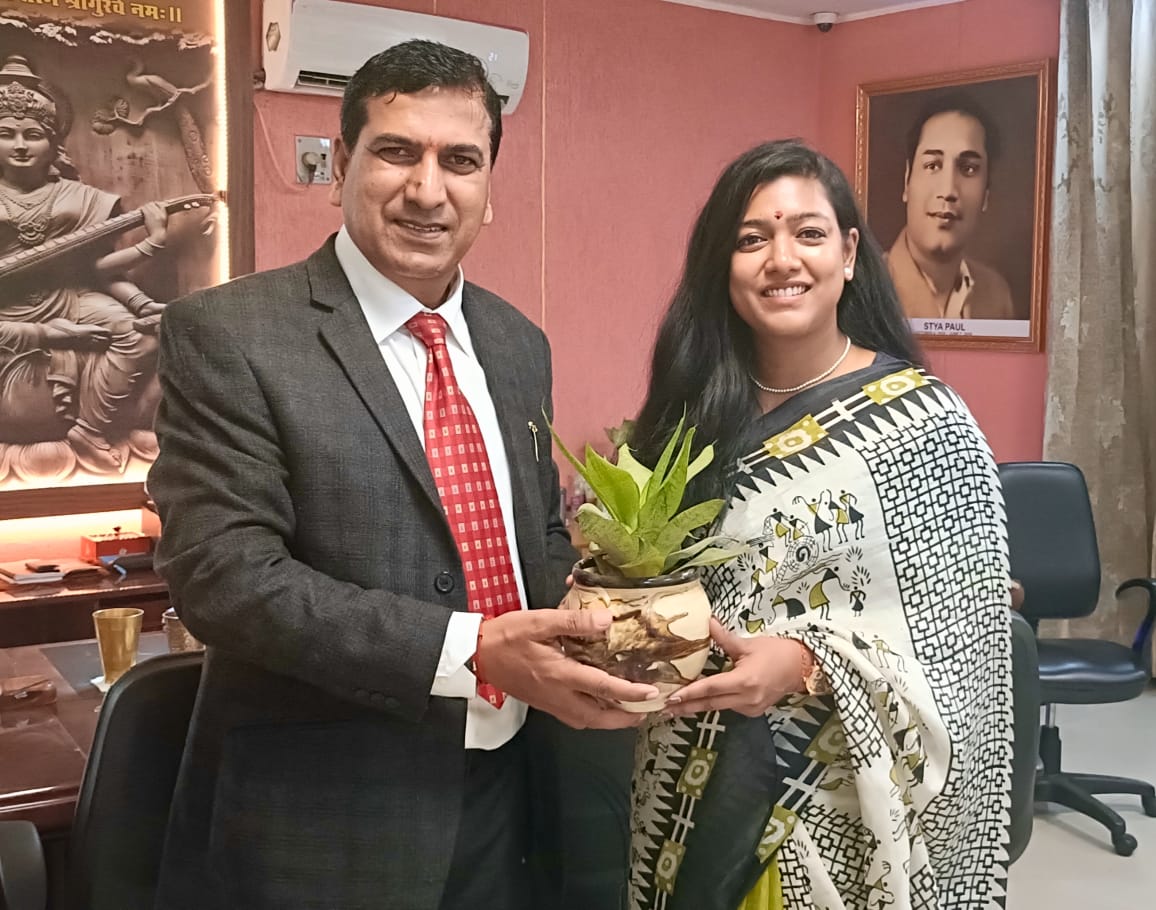 The story of IAS Oishi Mandal from struggle to success